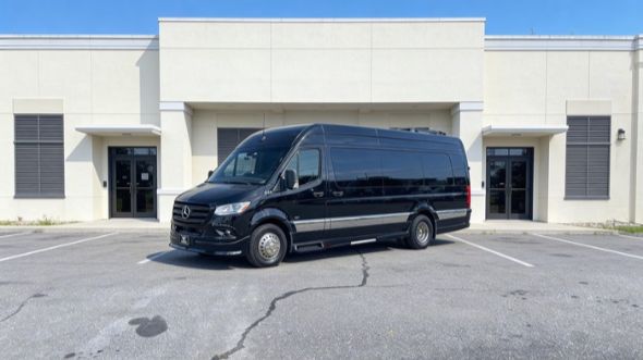 midland 15 passenger sprinter van