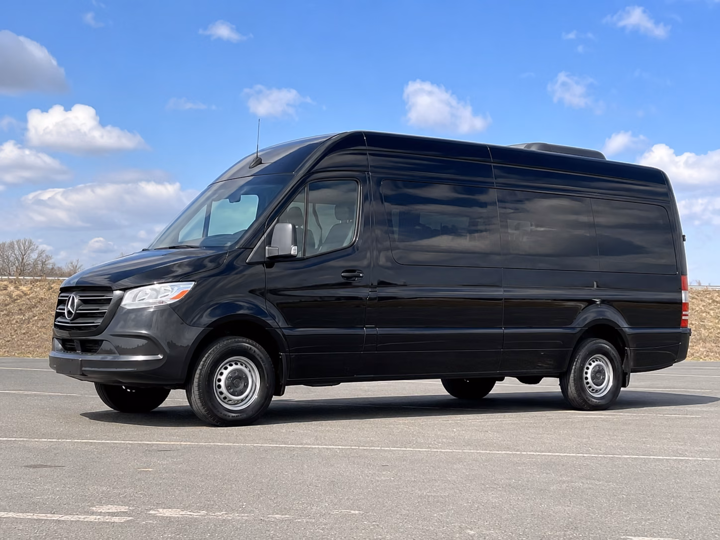 find the perfect transportation for your next airport transfer 3